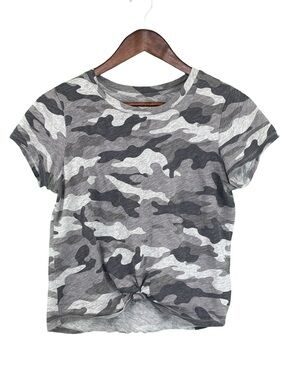 Old Navy Women's Gray Camo Short Sleeve Tee